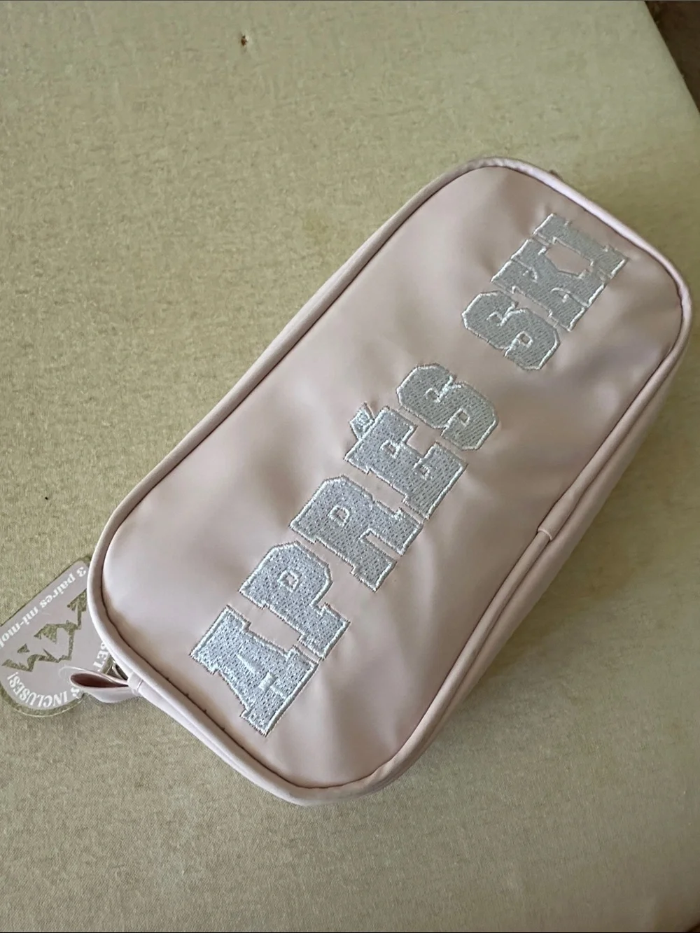 Après-Ski 3-Pack Socks in a cosmetic bag